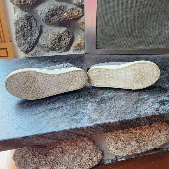 Cat & Jack Gray Canvas High-Top Sneakers Size 13 - Picture 15 of 16